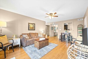 Interior - Loft #105 (Clarksville)