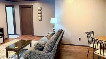 Smart TV, video games