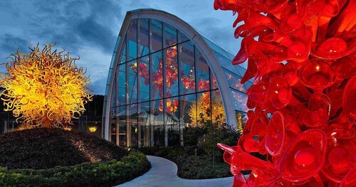 Modern 99WS DT Studio, Space Needle & Lumen Field