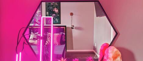 Strykejern/-brett, wi-fi og sengetøy