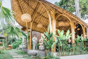 Property grounds - Sindu Village Ubud (Ubud)