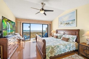 2 bedrooms, iron/ironing board, WiFi, bed sheets - New! Summer Deal: Free Fun and Beach Gear Credit (St. Augustine)