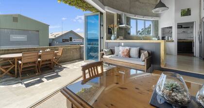 Iconic property • Spectacular outlook