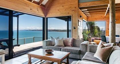 Earles Place • Manu Bay • Panoramic View
