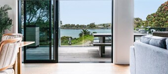 Okiwi Landing • Stylish • Central