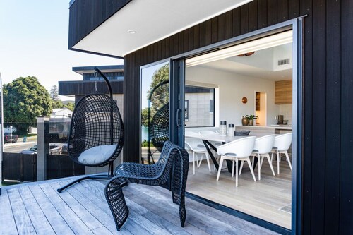 Harbourview Haven • Harbour View • Walk To Town