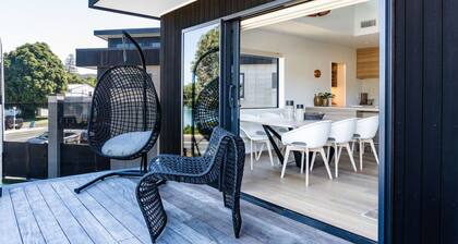 Harbourview Haven • Harbour View • Walk To Town
