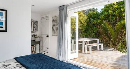 Kowhai Cottage & Studio • Character Cottage