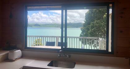 Bay View Bach • Dreamy Views w/ Bay Access