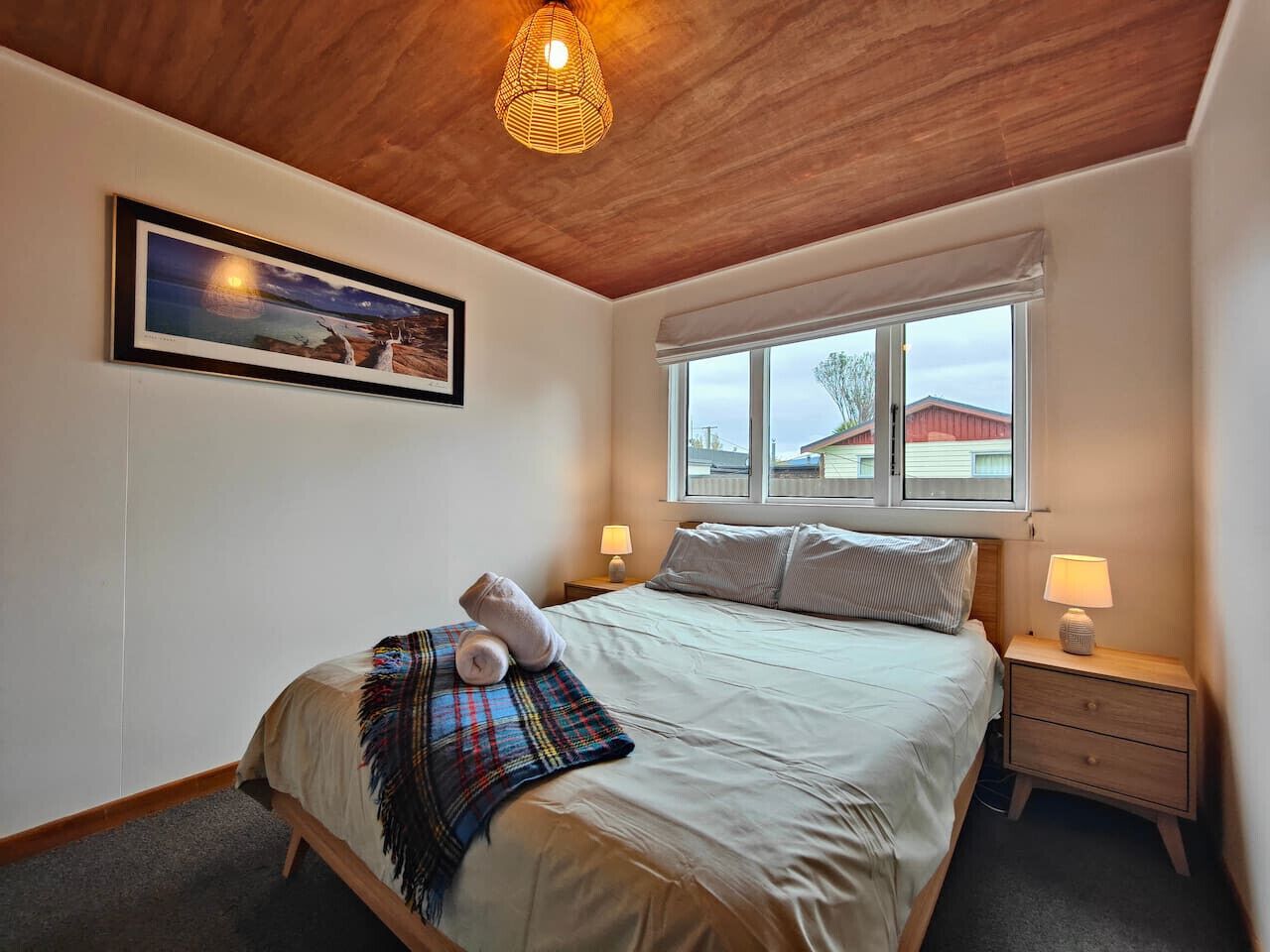 Travel cot, WiFi, bed sheets