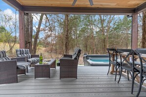Outdoor dining - Modern Black Cabin w/ Hot Tub (Burns)