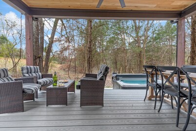 Modern Black Cabin w/ Hot Tub