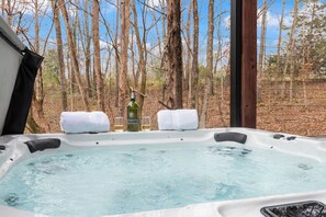 Outdoor spa tub - Modern Black Cabin w/ Hot Tub (Burns)