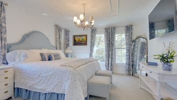 Iron/ironing board, Internet, bed sheets