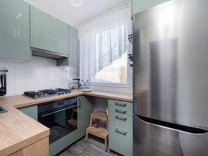 Frigorífic, forn, placa de cuina i rentaplats