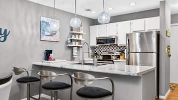 Microwave, oven, stovetop, dishwasher