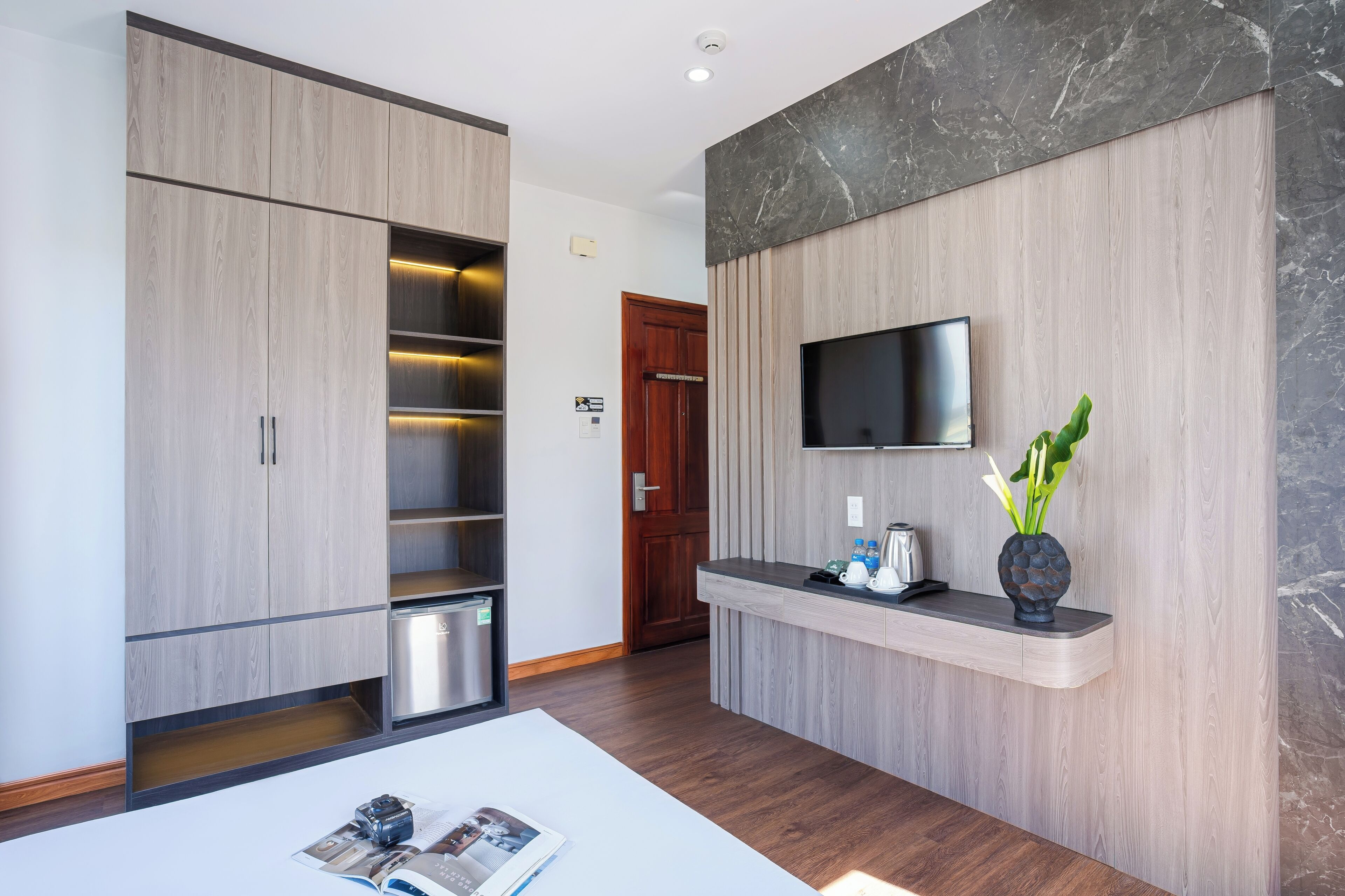 Senior-Doppelzimmer, Balkon, Stadtblick | Innenbereich