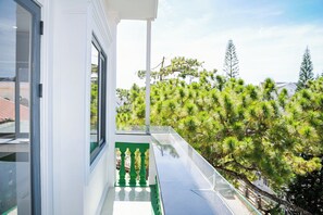 Property grounds - ELC Luxury Da Lat Hotel & Apartment (Da Lat)