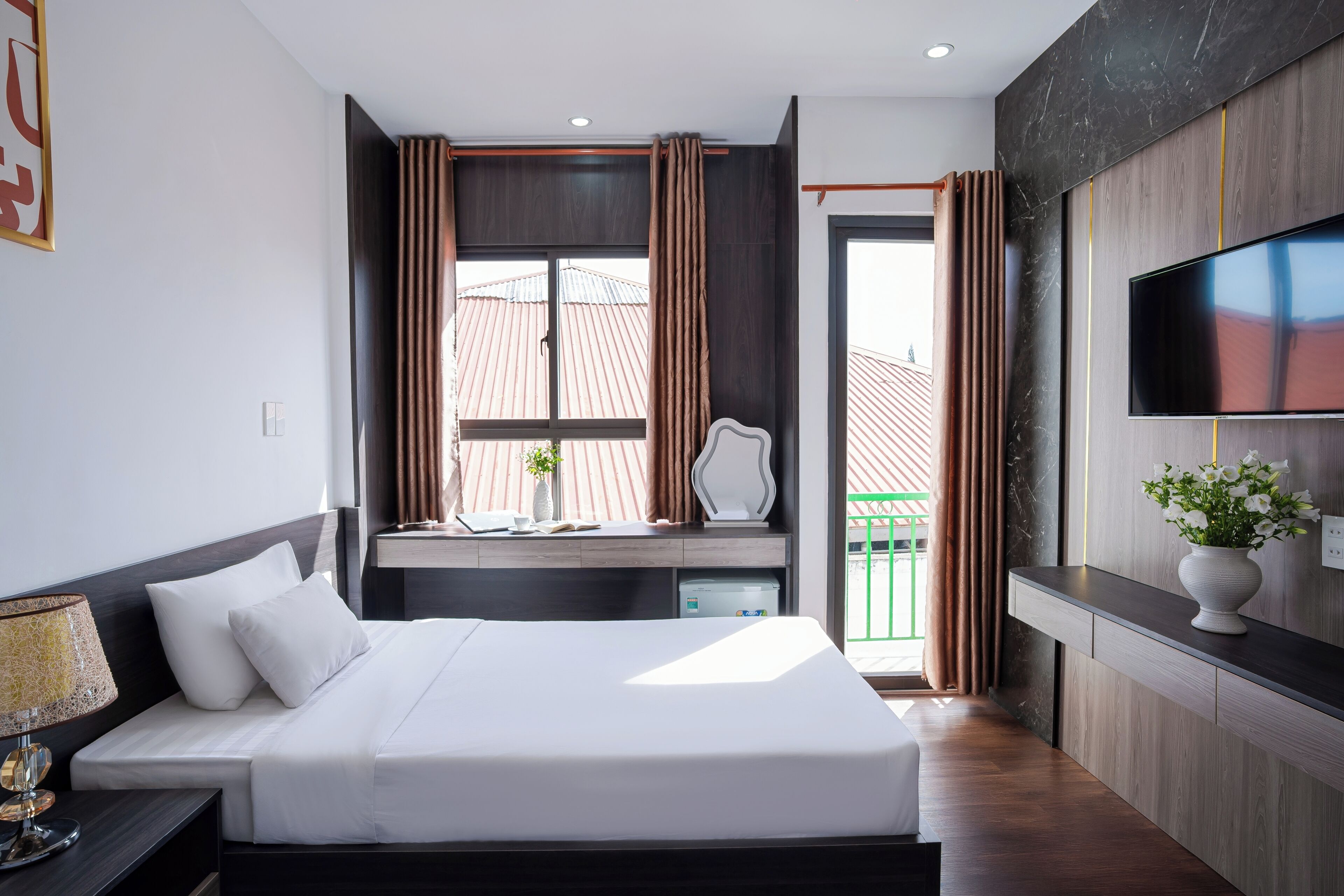 Deluxe Double or Twin Room, Balcony, City View | Free WiFi