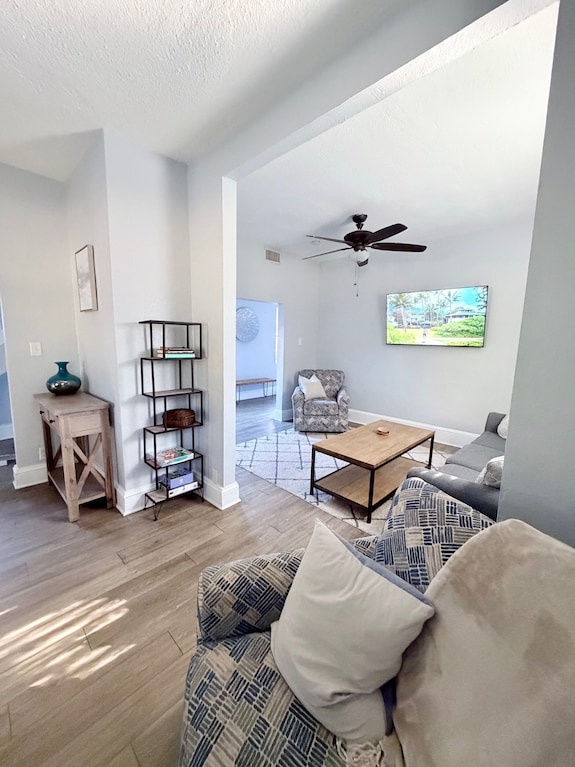 Downtown Double Decker - Walking Distance To Stadium - Jacksonville, FL