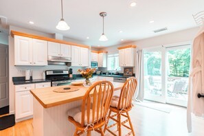 Private kitchen - Quiet Studio W/ King Bed - Home of Boston Marathon (Hopkinton)