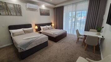 1 chambre, bureau, Wi-Fi, draps fournis