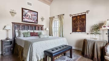 Tabla de planchar con plancha, wifi y ropa de cama