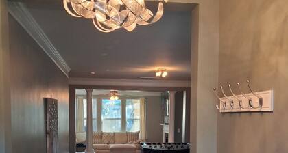 Peaceful 3-bedroom house charmingnear Atlanta Airport