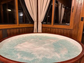 Interior - Wooden home with sauna and jacuzzi in peaceful nature near Vrbovec. (Vrbovec)