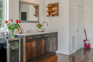 Interior - 4BR Nashville Retreat w/Rooftop Deck, Mins 2 Dtwn (Nashville)