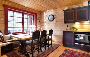 Fridge, oven, stovetop, dishwasher - Amazing apartment in Bjorli with WiFi (Bjorli)