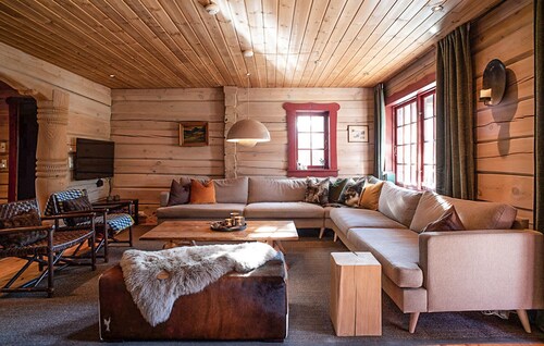 Amazing apartment in Bjorli with WiFi