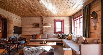 Amazing apartment in Bjorli with WiFi