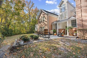 Terrace/patio - Coastal Comfort with Golf, Pool, Pickle Ball, Tennis Courts (Murrells Inlet)