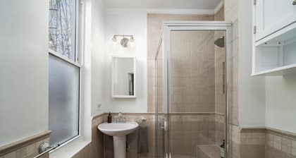 Beautiful Home Historic Rowhouse