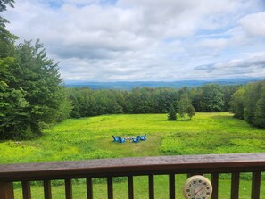 Property grounds - Tranquil Mountain Home - 10 mins to Okemo (Ludlow)