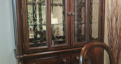 Located in the heart of Yellowknife on 49th