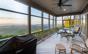 Terrace/patio - Panoramic Point-Upscale Mountain Top, Hot Tub, Wifi, Smart TV's, Pet Friendly (Todd)