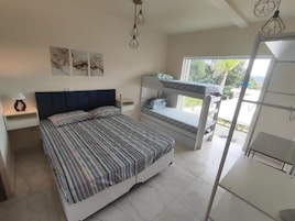 Blackout drapes, free WiFi