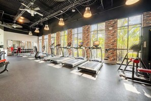 Fitness facility - Heated Private Pool •  4BR Luxury Resort Home (Davenport)