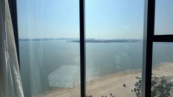 Apartamento superluxo, vista para a praia | Parte interna