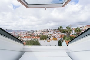 Interior - Bairro Alto perfect daylight DUPLEX!! Great WI-FI! (Lisboa)