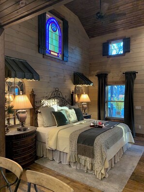 1 bedroom, iron/ironing board, WiFi, bed sheets - The Pond Retreat! 5-Star Wildlife Oasis Escape (Fredericksburg)