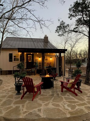 Terrace/patio - The Pond Retreat! 5-Star Wildlife Oasis Escape (Fredericksburg)