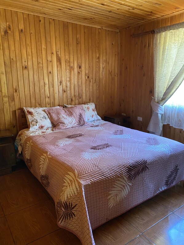 2 bedrooms, free WiFi, bed sheets - Cabin anny 1 (Vara Gruesa)