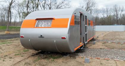 1952 Royal Spartanette Trailer @ Teepee Drive-In