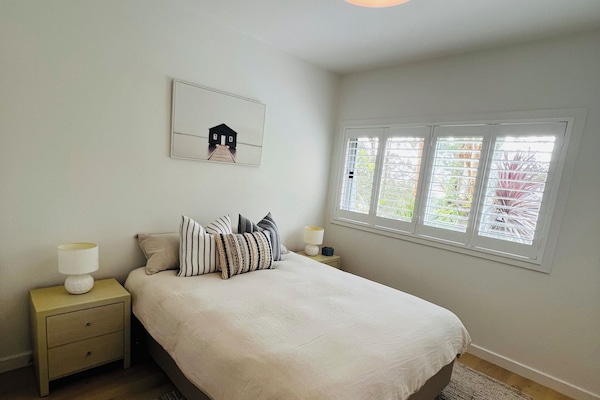 2 habitaciones, tabla de planchar con plancha, wifi y ropa de cama