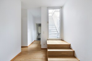 Interior - Blueground | Mariahilf, jacuzzi, nr Naschmarkt (Vienna)