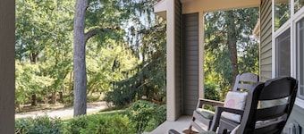 Lake Como Retreat w/ Fire Pit, Gas Fireplace & EV Charger Relax and Recharge