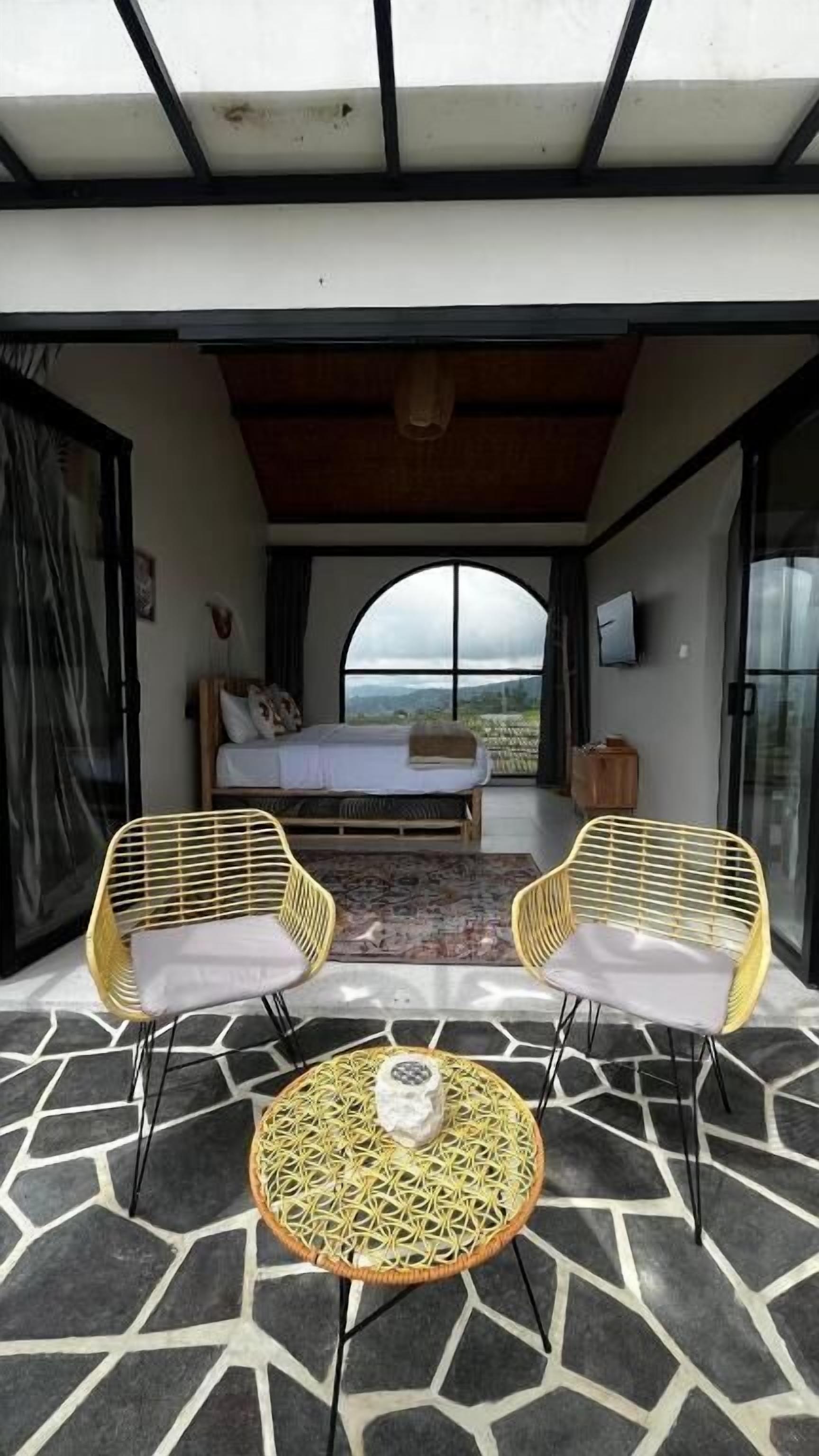 Suite, Balcony, Lake View